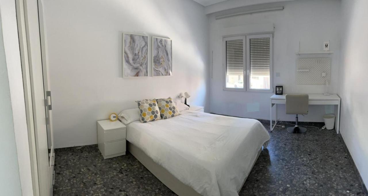Casa Compartida Villanueva de Gállego Buitenkant foto